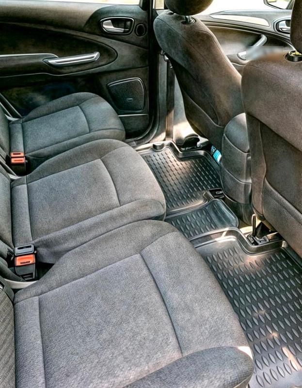 Gebraucht Ford S-MAX S 116 PS (85 kW) 2009 Schwarz Van / Kleinbus