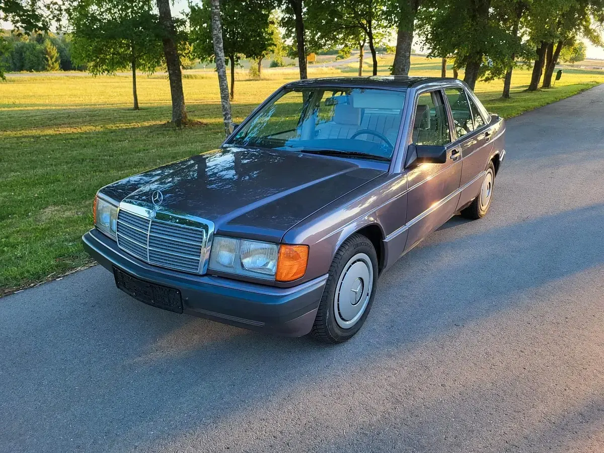 Gebraucht Mercedes 190 118 PS (86 kW) 1990 Limousine
