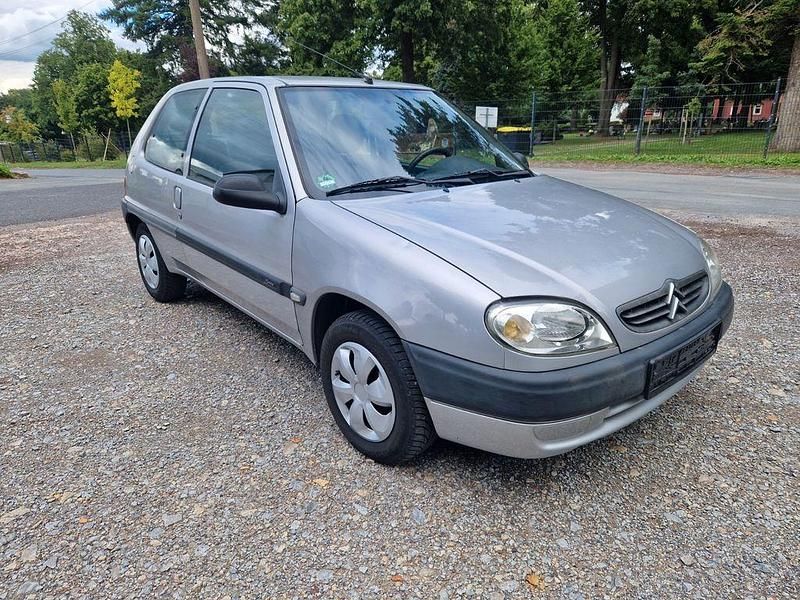 Silber Gebraucht 2000 Citroën Saxo Kleinwagen | 1.600 € (Fairer Preis) - Bild 1/4