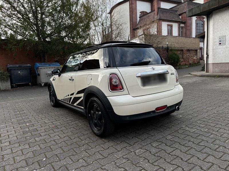 Gebraucht Mini Cooper 120 PS (88 kW) 2009 Weiß Kleinwagen