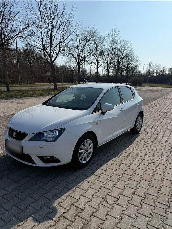 Gebraucht Seat Ibiza Reference 69 PS (50 kW) 2015 Weiß Kleinwagen