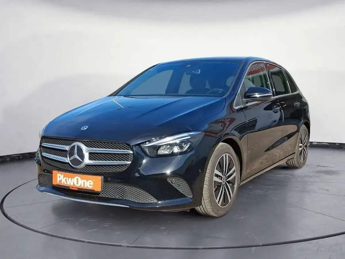 Gebraucht Mercedes B200 Progressive 163 PS (119 kW) 2021 Kleinwagen