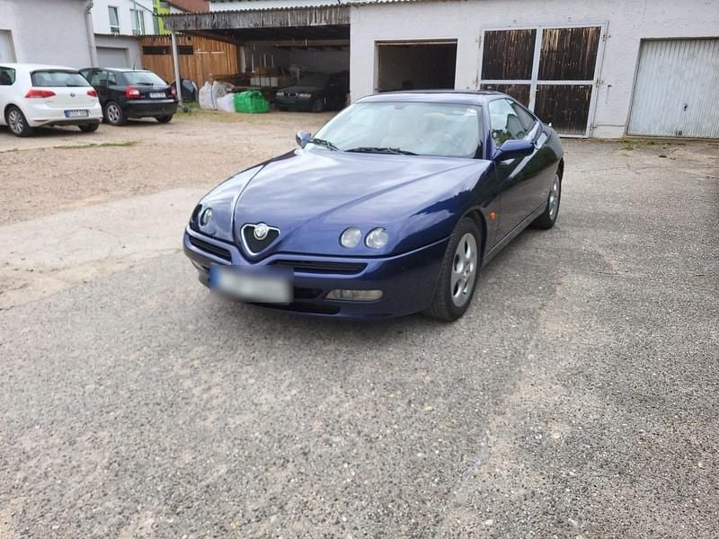 Gebraucht Alfa Romeo GTV 150 PS (110 kW) 2002 Blau Coupé