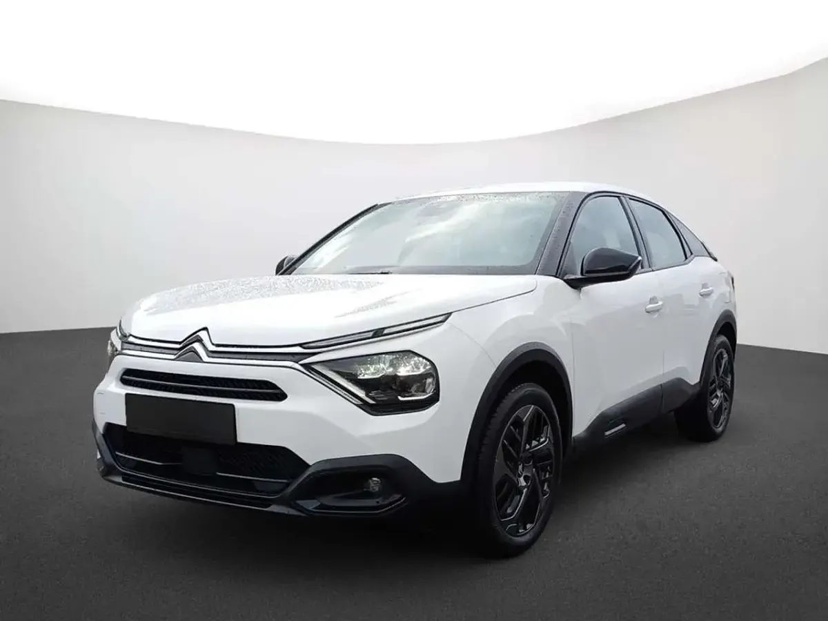 Gebraucht Citroën C4 Feel 131 PS (96 kW) 2023 Weiß Limousine