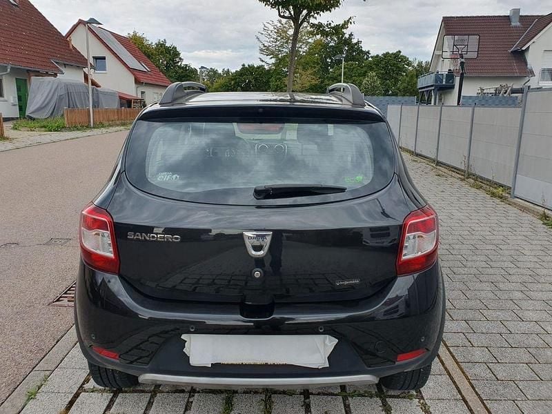 Schwarz Gebraucht 2015 Dacia Sandero Prestige Kleinwagen | 6.490 € (Guter Preis) - Bild 1/4