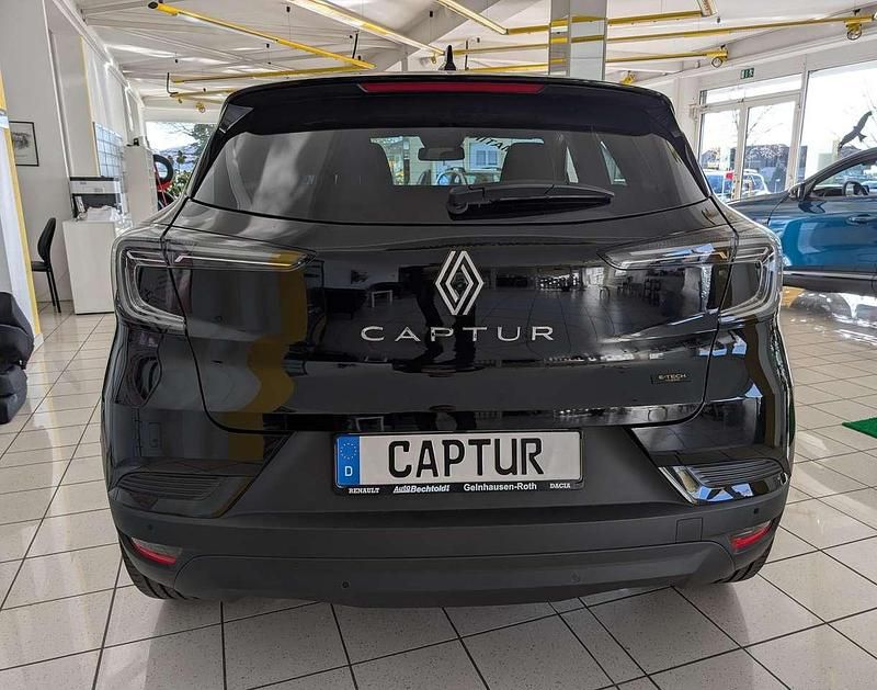 Neu Renault Captur Techno 158 PS (116 kW) 2025 Schwarz SUV