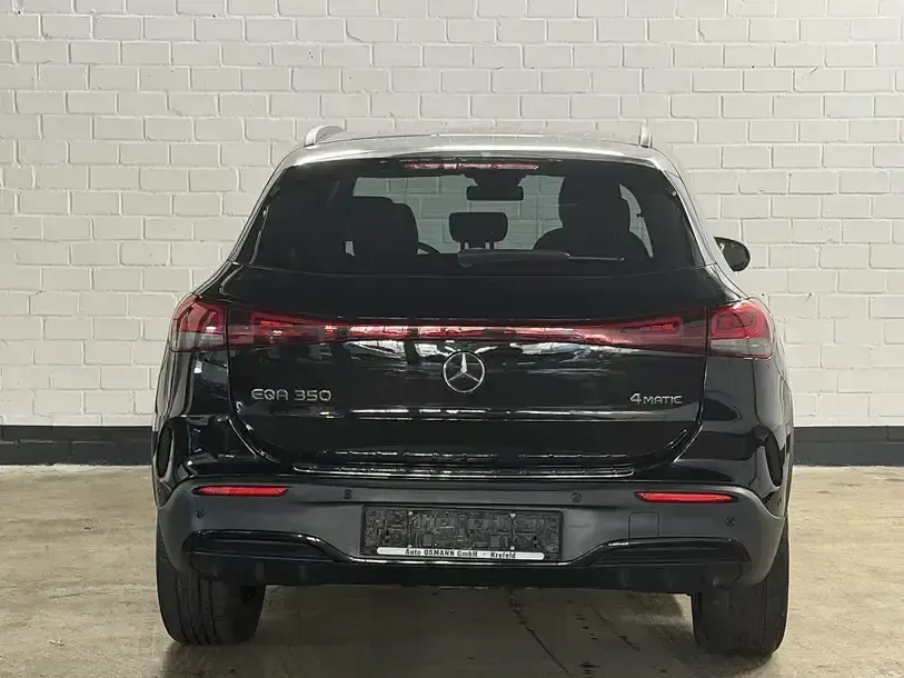 Gebraucht Mercedes EQA350 AMG line 214 kW (292 PS) 2022 Nachtschwarz  unilack SUV