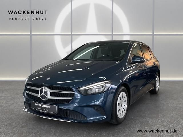 Blau Gebraucht 2019 Mercedes B180 Business Van / Kleinbus | 19.930 € (Guter Preis) - Bild 1/4