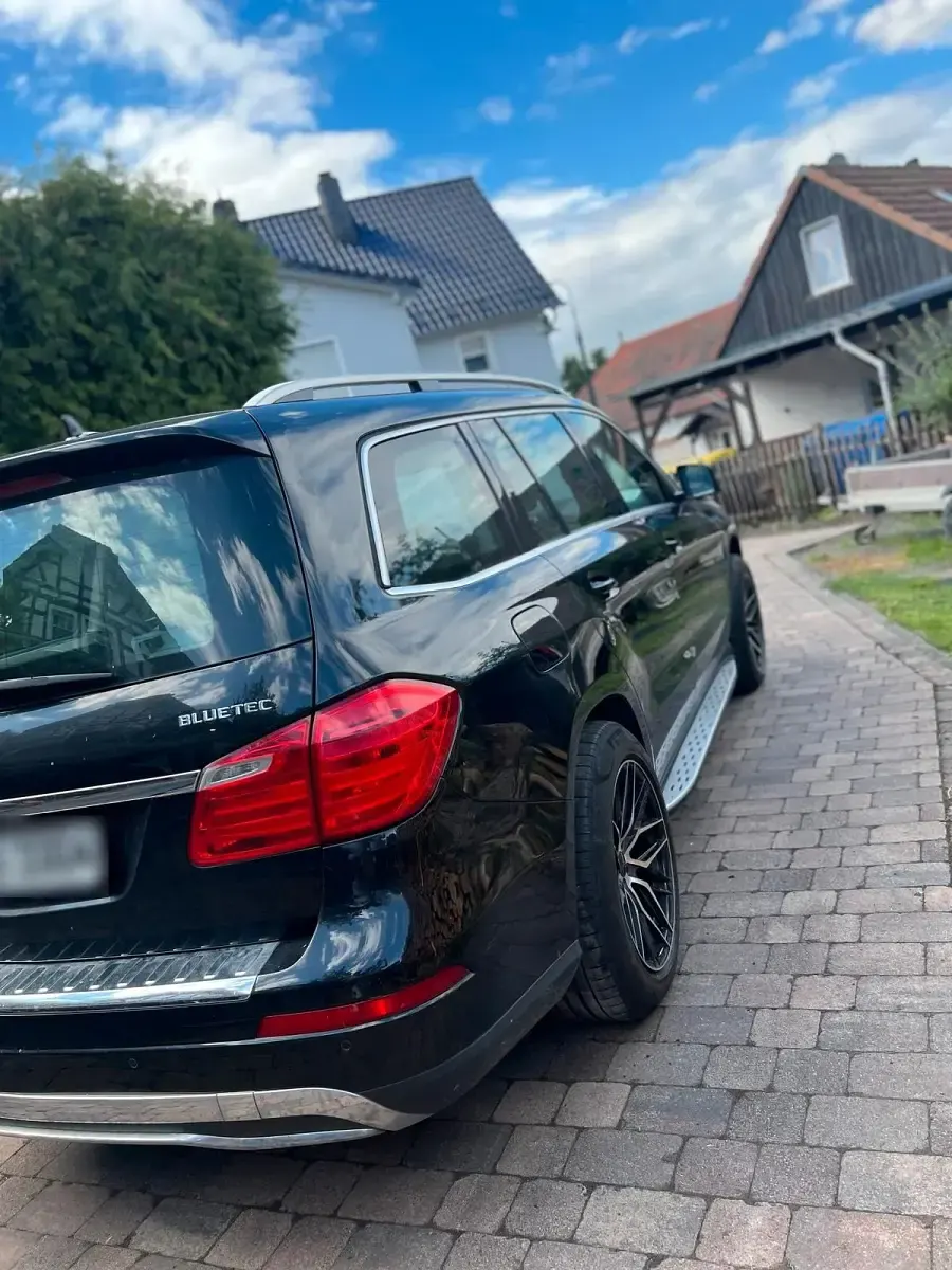 Gebraucht Mercedes GL350 258 PS (189 kW) 2015 Schwarz SUV