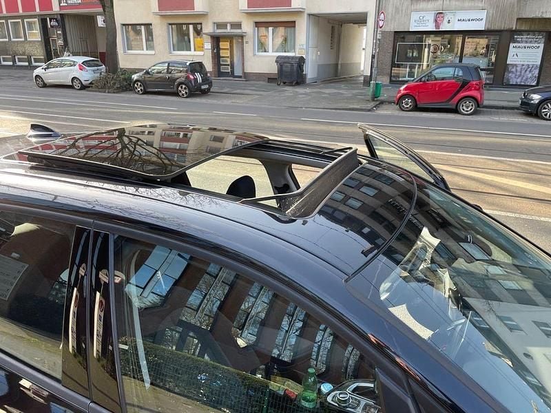 Gebraucht BMW 218 Active Tourer 150 PS (110 kW) 2016 Schwarz Van / Kleinbus