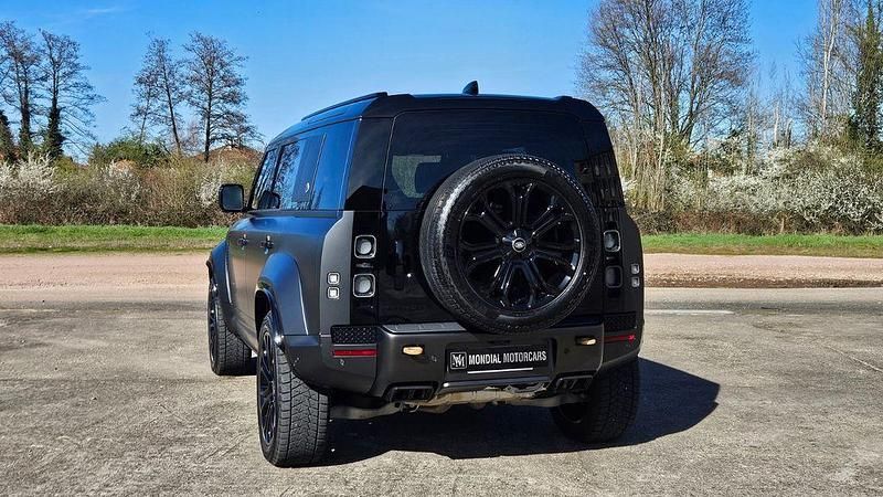 Gebraucht Land Rover Defender 635 PS (467 kW) 2025 SUV