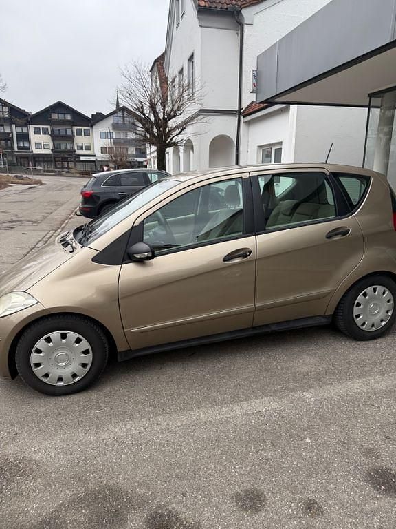 Gebraucht Mercedes A180 109 PS (80 kW) 2005 Beige Van / Kleinbus