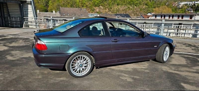 Second-hand BMW 325 Shadowline 192 CP (141 kW) 2000 Coupe