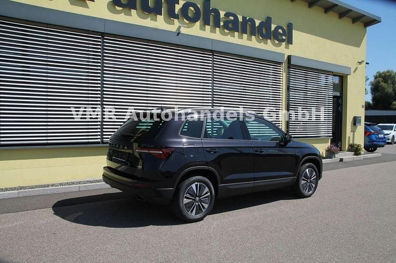 Neu Skoda Karoq 150 PS (110 kW) 2026 Schwarz SUV