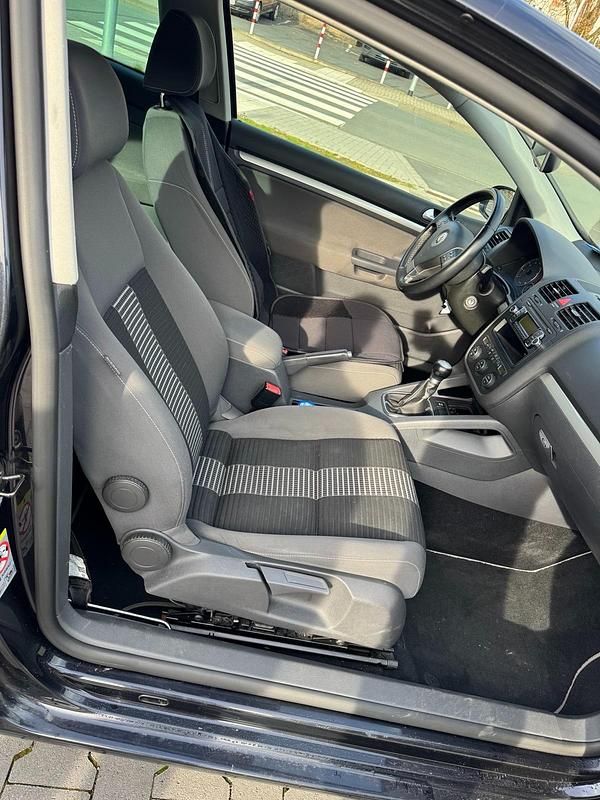 Gebraucht VW Golf V 80 PS (58 kW) 2007 Schwarz Kleinwagen