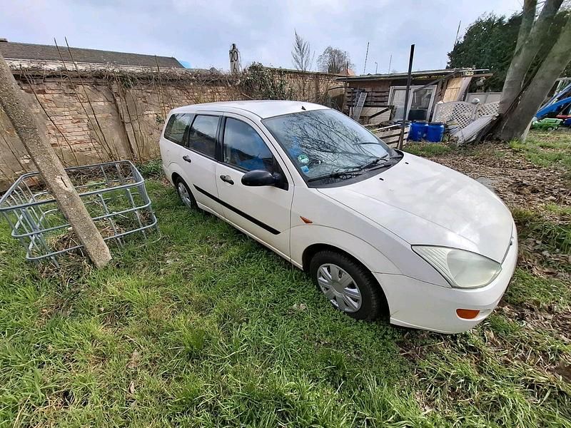 Second-hand Ford Focus 75 CP (55 kW) 1999 Alb Break