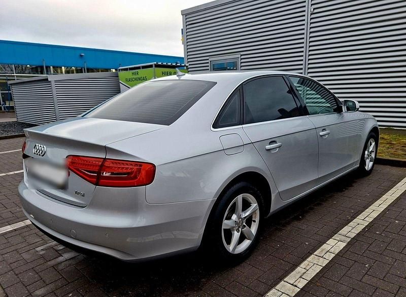 Gebraucht Audi A4 Ambition 170 PS (125 kW) 2012 Silber Limousine