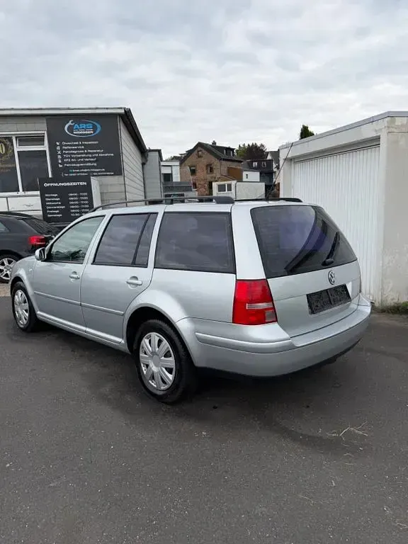 Gebraucht VW Golf IV 105 PS (77 kW) 2003 Silber Kombi