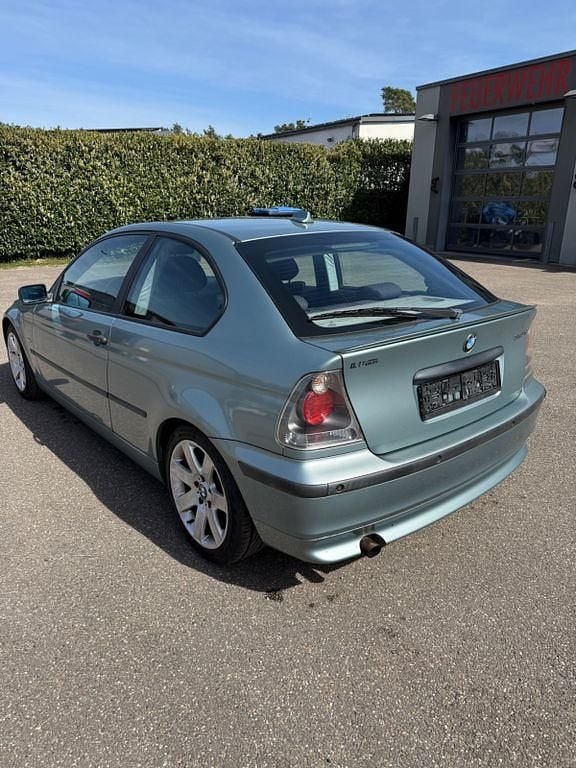 Gebraucht BMW 316 116 PS (85 kW) 2001 Grün Limousine