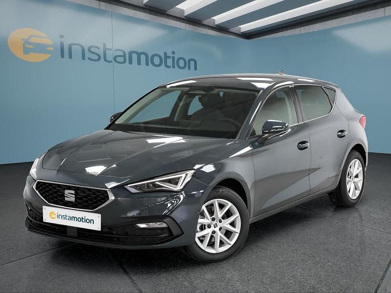 Neu Seat Leon Style 116 PS (85 kW) 2025 Blau Kleinwagen