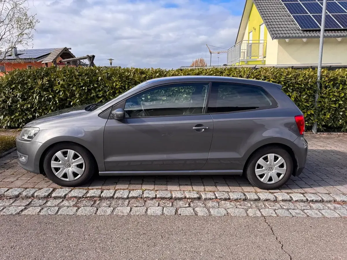 Gebraucht VW Polo 105 PS (77 kW) 2010 Grau Kleinwagen