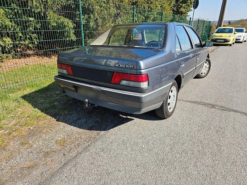 Gebraucht Peugeot 405 87 PS (63 kW) 1990 Grau Limousine