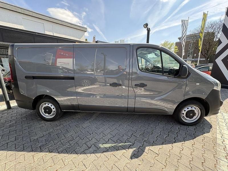 Gebraucht Opel Vivaro S 125 PS (91 kW) 2018 Grau Van / Kleinbus