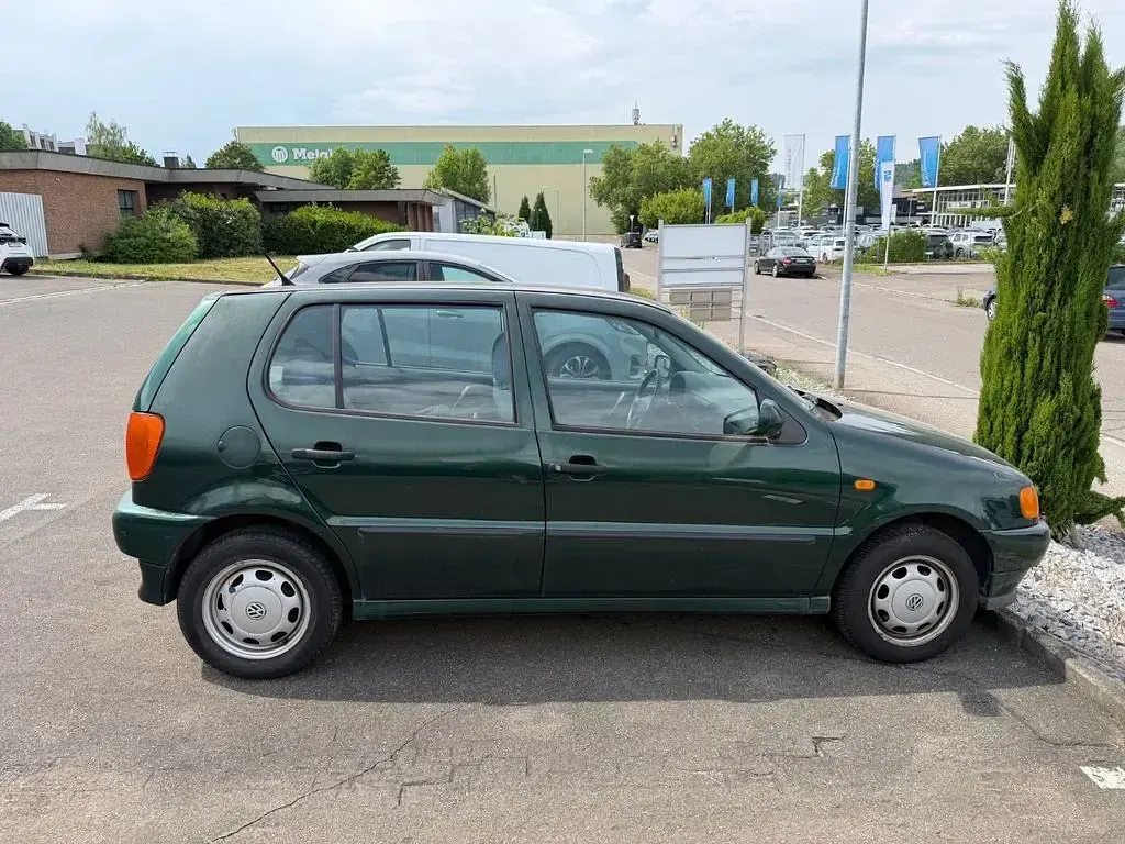 Gebraucht VW Polo Basis 60 PS (44 kW) 1998 Grün Limousine