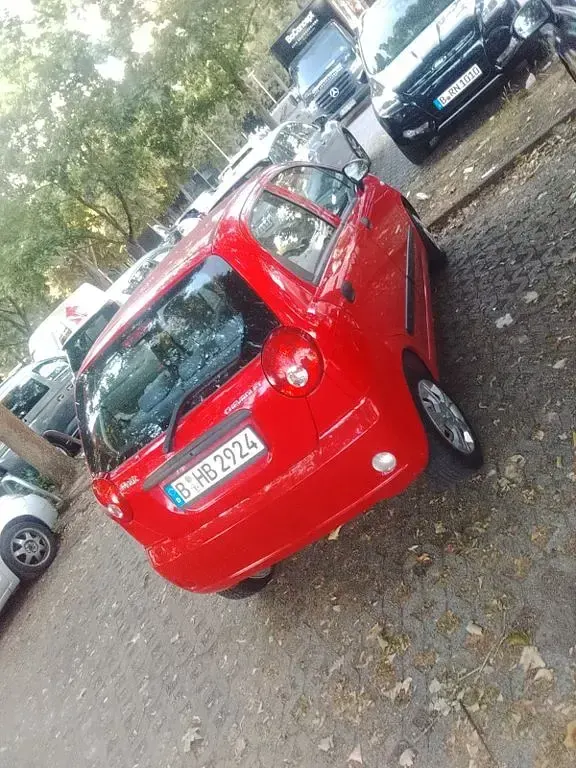Gebraucht Chevrolet Matiz 52 PS (38 kW) 2009 Rot Kleinwagen