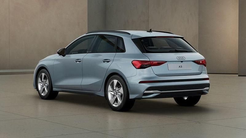 Gebraucht Audi A3 Advanced Plus 150 PS (110 kW) 2024 Grau Limousine