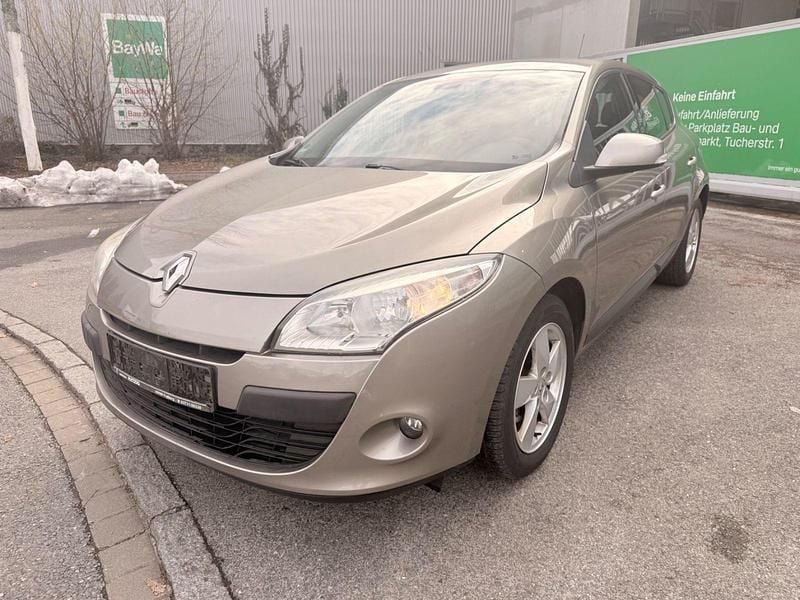 Gebraucht Renault Mégane III Dynamique 131 PS (96 kW) 2010 Kleinwagen