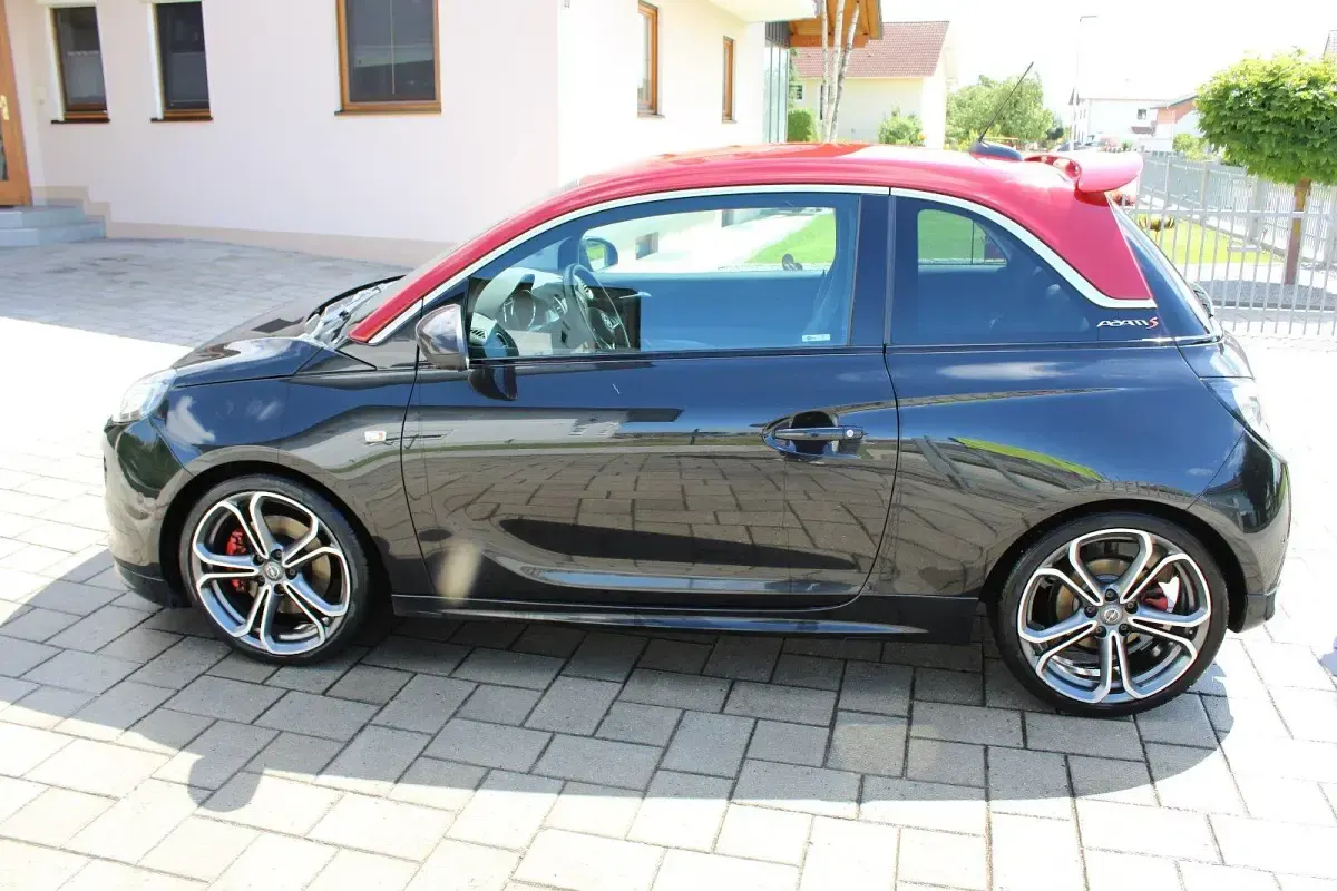 Gebraucht Opel Adam S 150 PS (110 kW) 2016 Schwarz Kleinwagen