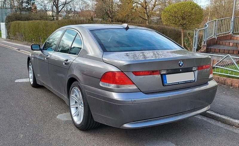 Gebraucht BMW 735 272 PS (200 kW) 2003 Grau Limousine