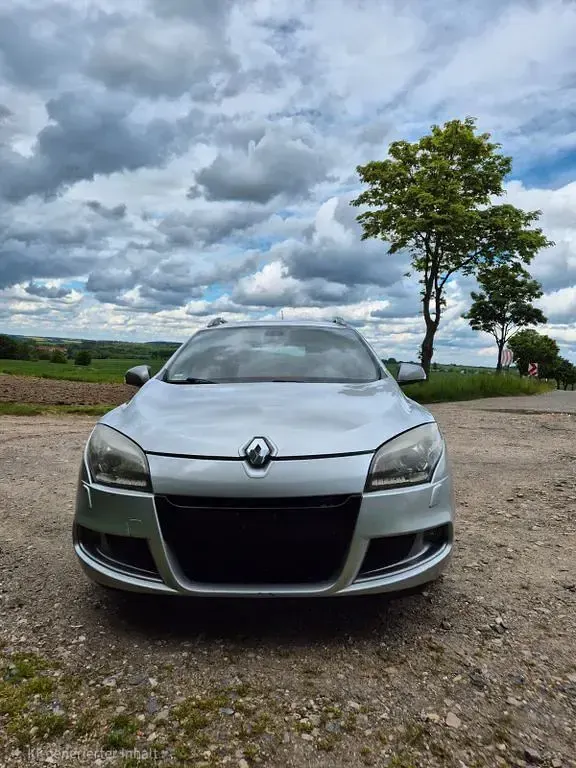 Gebraucht Renault Mégane III GT 160 PS (117 kW) 2012 Silber Limousine