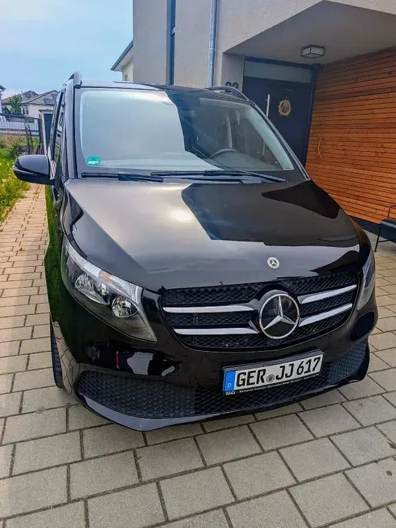 Gebraucht Mercedes V250 Edition 190 PS (139 kW) 2022 Schwarz Van / Kleinbus