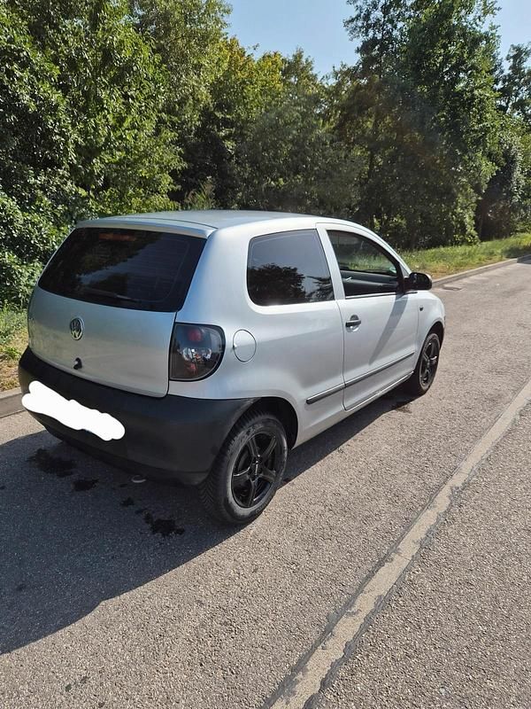 Gebraucht VW Fox 54 PS (39 kW) 2006 Silber Kleinwagen
