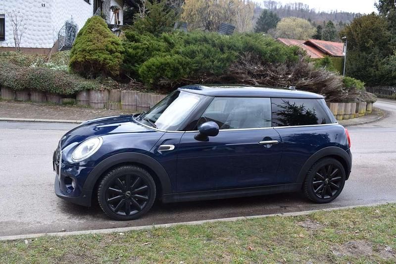 Second-hand Mini Cooper 136 CP (100 kW) 2017 Albastru Hatchback