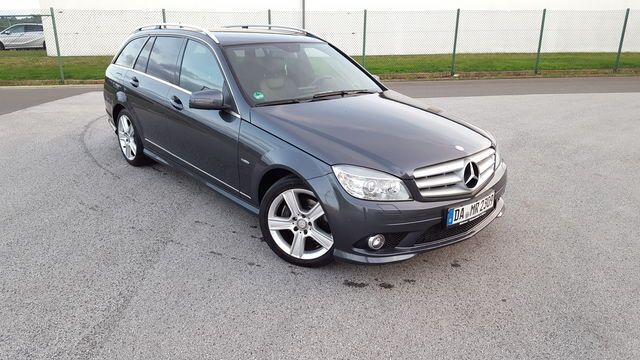 Gebraucht Mercedes C250 Avantgarde 277 PS (203 kW) 2009 Grau metallic Kombi