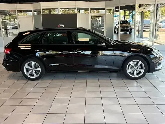 Gebraucht Audi A4 Advanced 204 PS (150 kW) 2023 Schwarz Kombi