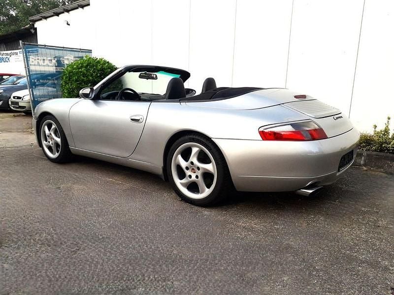 Gebraucht Porsche 911 300 PS (220 kW) 1999 Silber metallic Cabrio