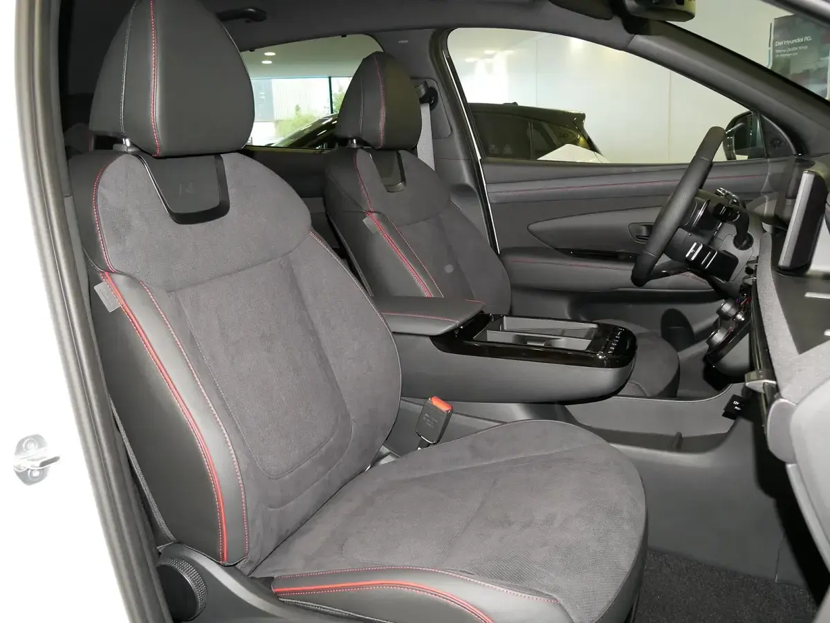 Używany Hyundai Tucson N Line 252 KM (185 kW) 2024 Biały SUV