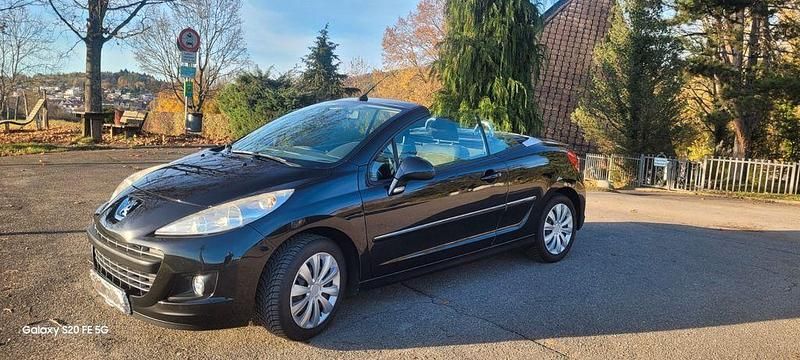 Schwarz Gebraucht 2011 Peugeot 207 CC Premium Cabrio | 3.600 € (Fairer Preis) - Bild 1/4