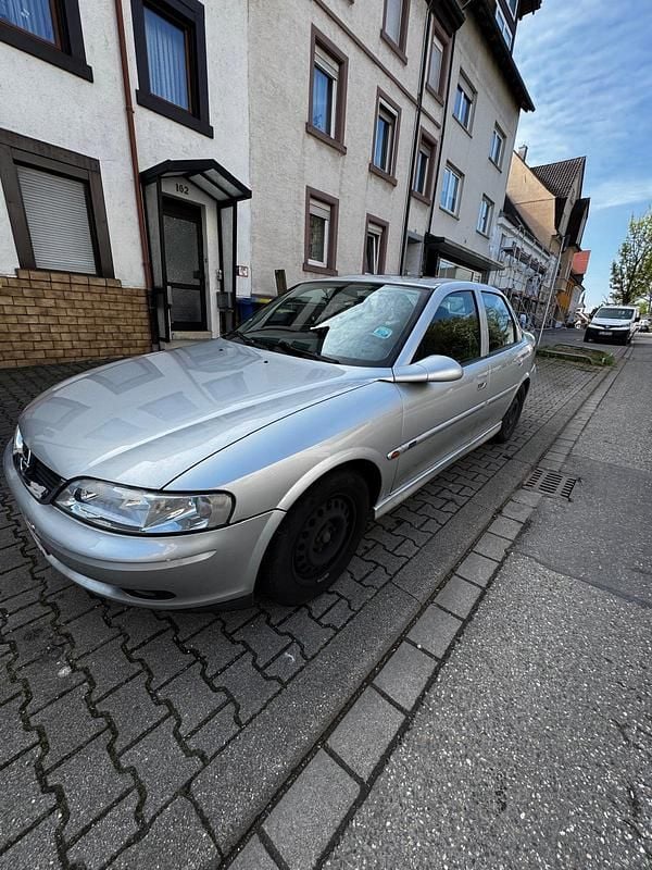 Usata Opel Vectra 2000 Grigio Berlina