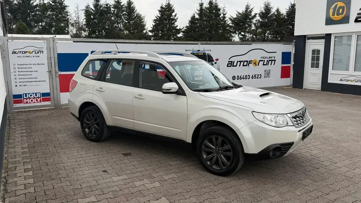 Gebraucht Subaru Forester 147 PS (108 kW) 2013 Weiß SUV