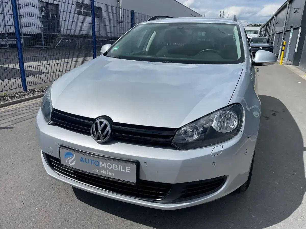 Gebraucht VW Golf VII 105 PS (77 kW) 2012 Silber Kombi