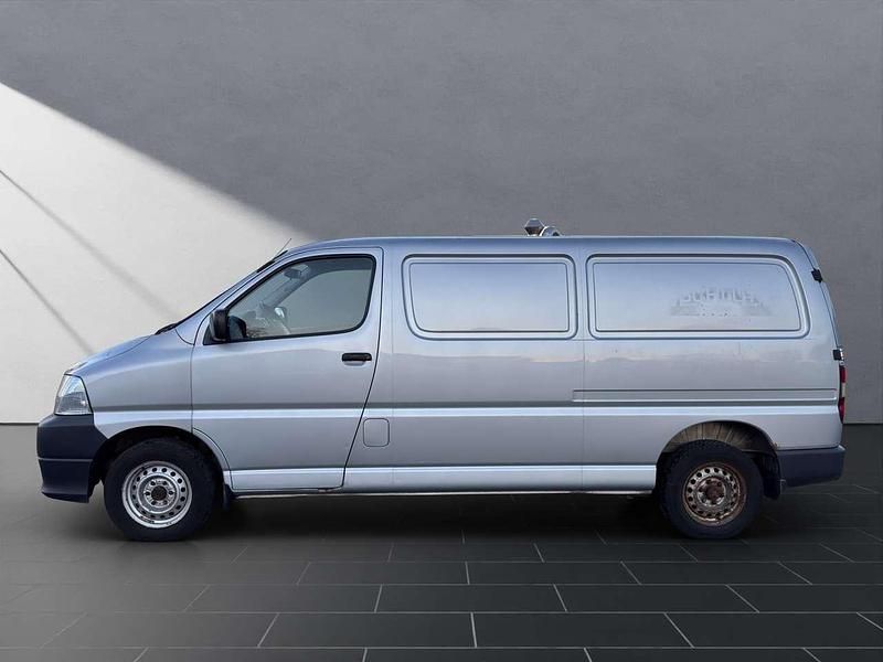 Gebraucht Toyota HiAce 117 PS (86 kW) 2008 Silver mica metallic Van / Kleinbus