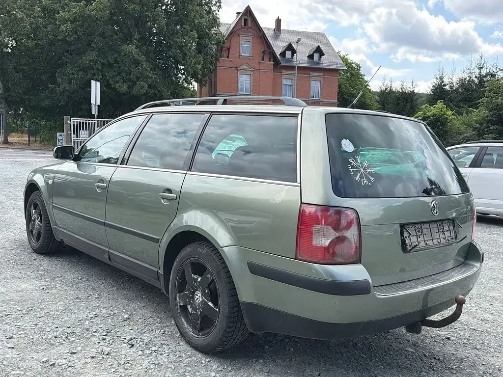 Gebraucht VW Passat Trendline 116 PS (85 kW) 2003 Grün Limousine