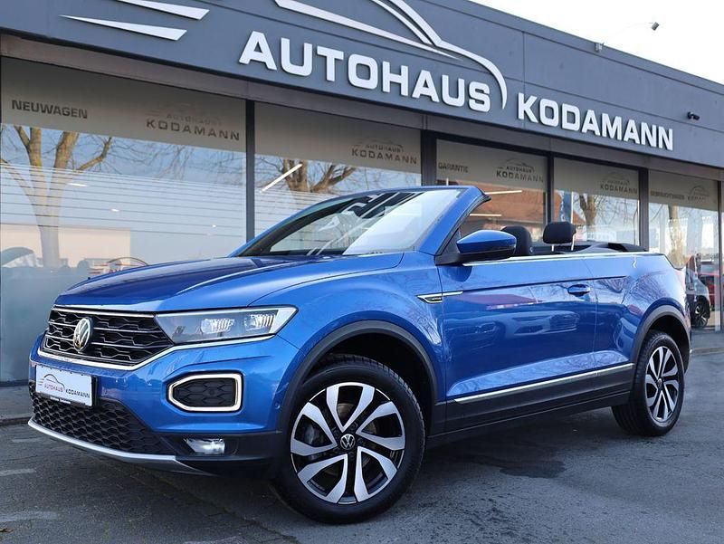 Gebraucht VW T-Roc Cabriolet Active 150 PS (110 kW) 2021 Blau Cabrio