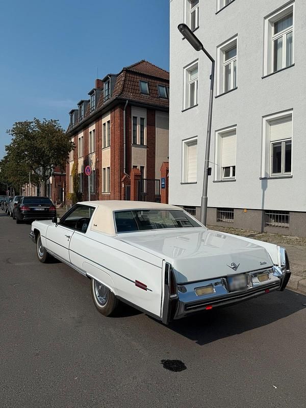 Second-hand Cadillac Deville 220 CP (161 kW) 1973 Alb Berlinǎ