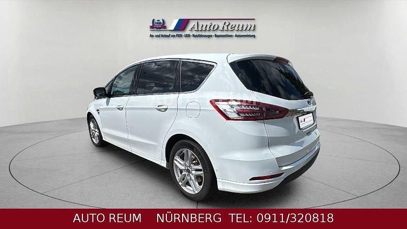 Gebraucht Ford S-MAX Titanium 150 PS (110 kW) 2016 Weiß Van / Kleinbus